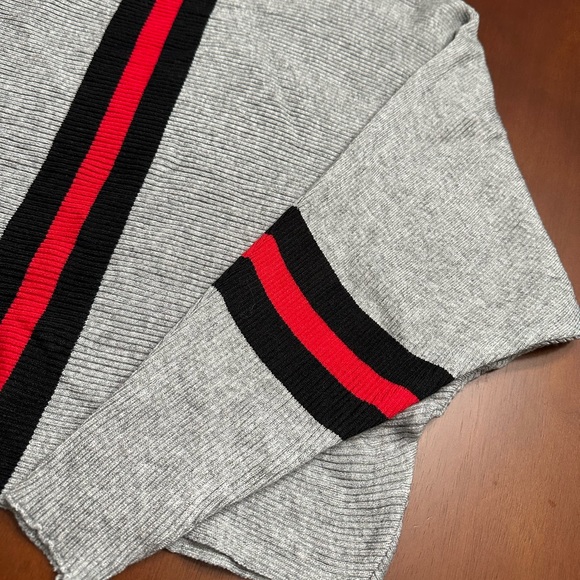 NWOT Color Block Women’s Sweater OS - Picture 4 of 7